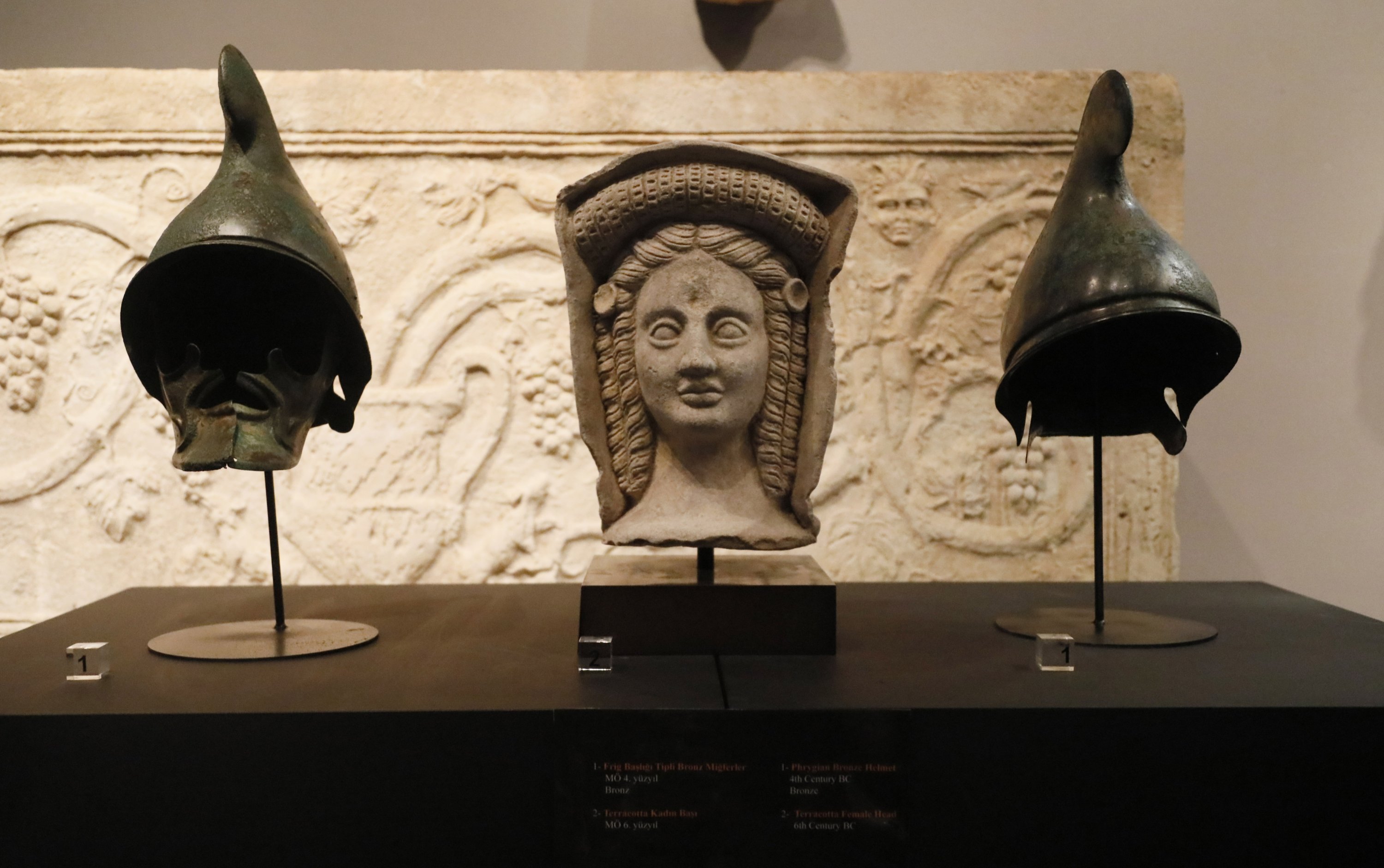 Archaeologists at work height=